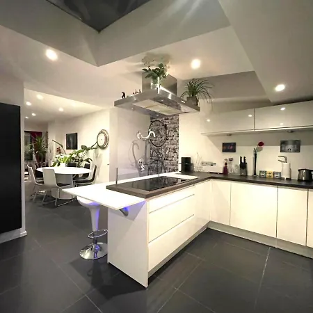 Modern 1br House Near Heysel, Expo, Palais 12, Atomium, Uzvub Et Stade Roi Baudouin Wemmel