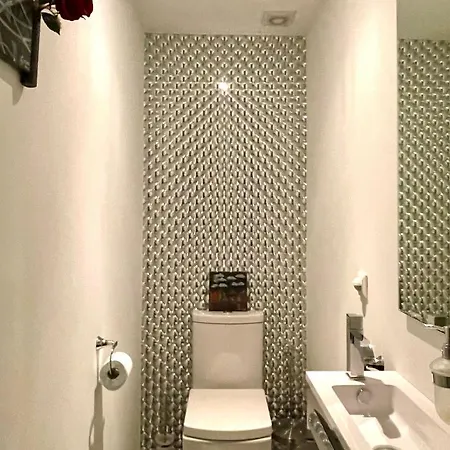 Modern 1br House Near Heysel, Expo, Palais 12, Atomium, Uzvub Et Stade Roi Baudouin Appartement *